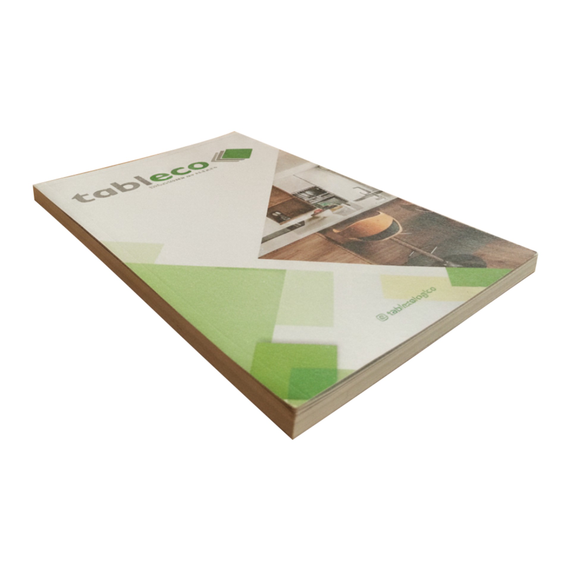 Las Libretas de Notas Corporativas son un elemento clave en la fidelización y motivación interna. Ofrecemos una solución de branding funcional, que garantiza que su logo y mensaje permanezcan visibles en el escritorio de su cliente, diariamente.