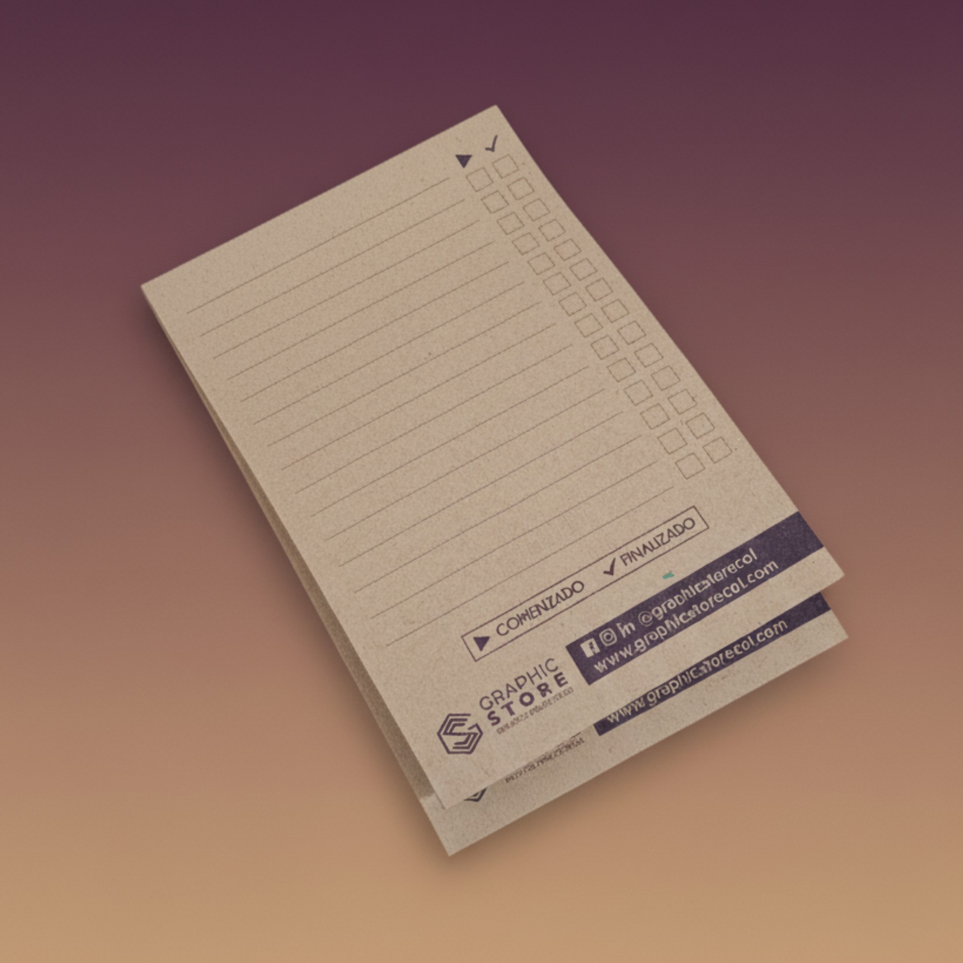 Las Libretas de Notas Corporativas son un elemento clave en la fidelización y motivación interna. Ofrecemos una solución de branding funcional, que garantiza que su logo y mensaje permanezcan visibles en el escritorio de su cliente, diariamente.